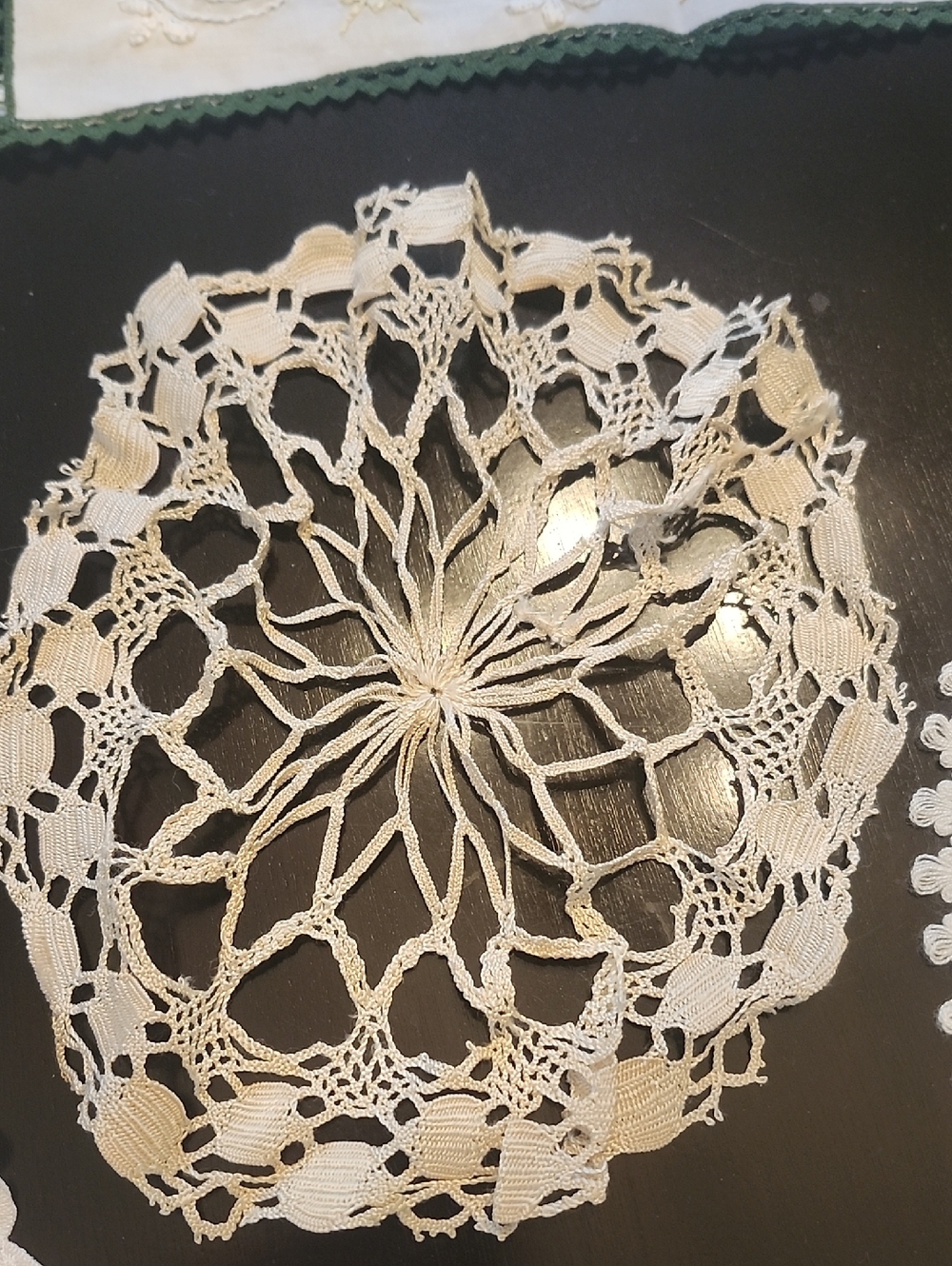 Doilies - Picture 12 of 13